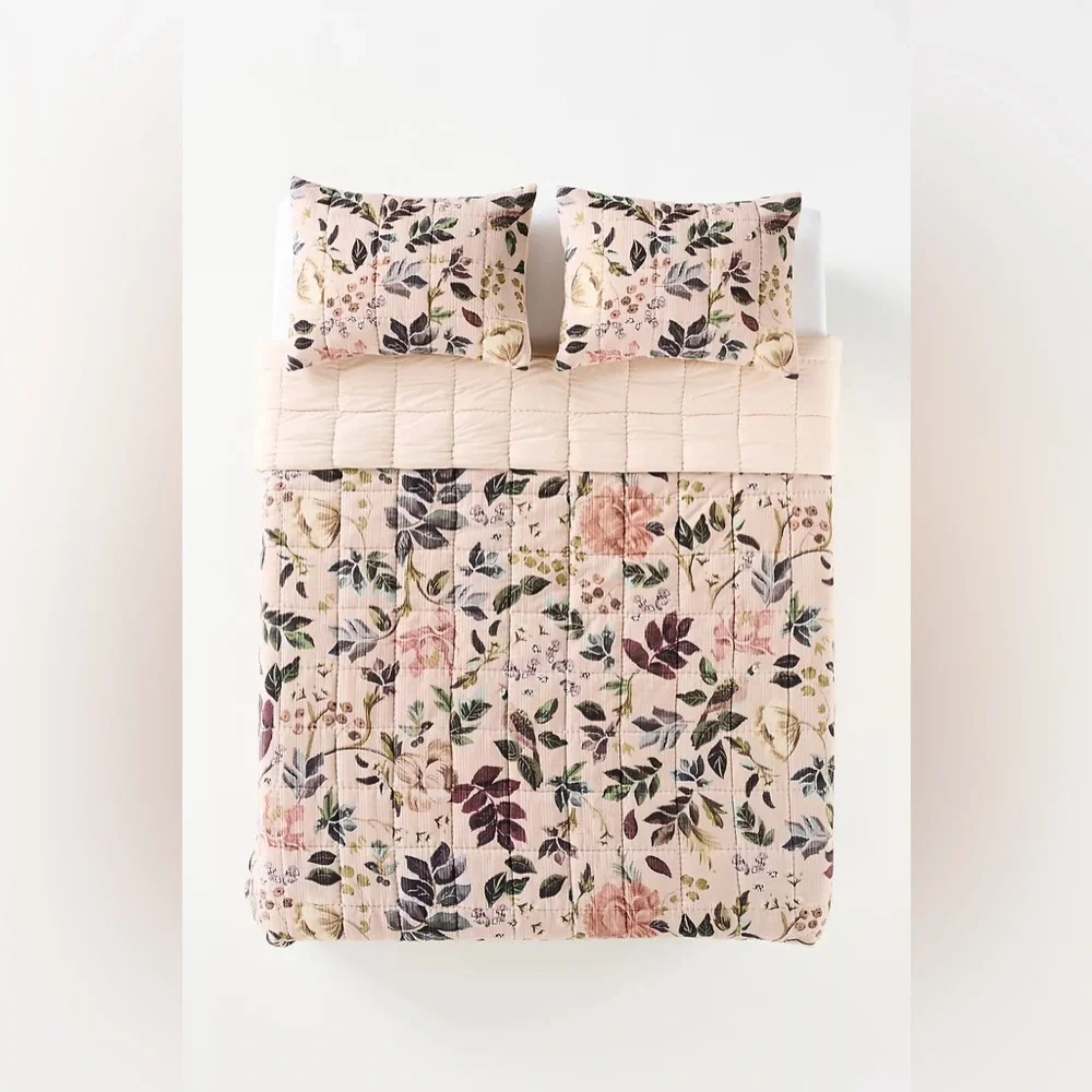 Anthro SEREN VELVET FLORAL QUILT Style No.  4540I080AA Mauve California King